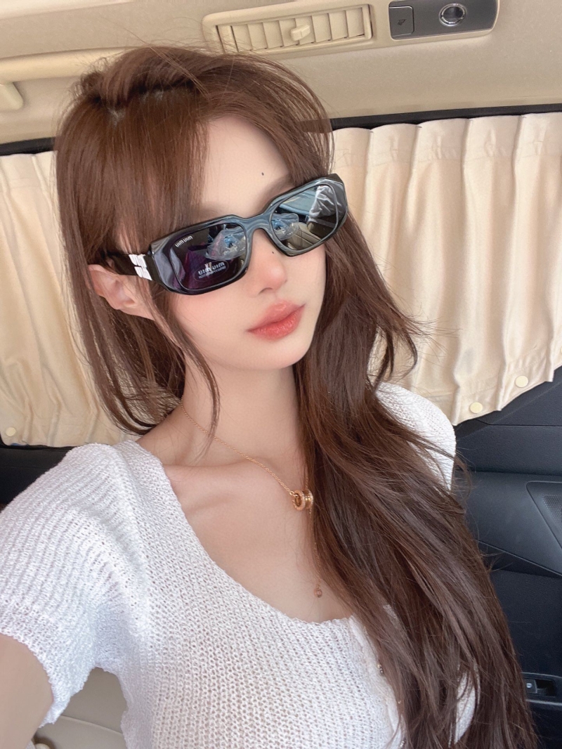 Miu miu Sunglasses